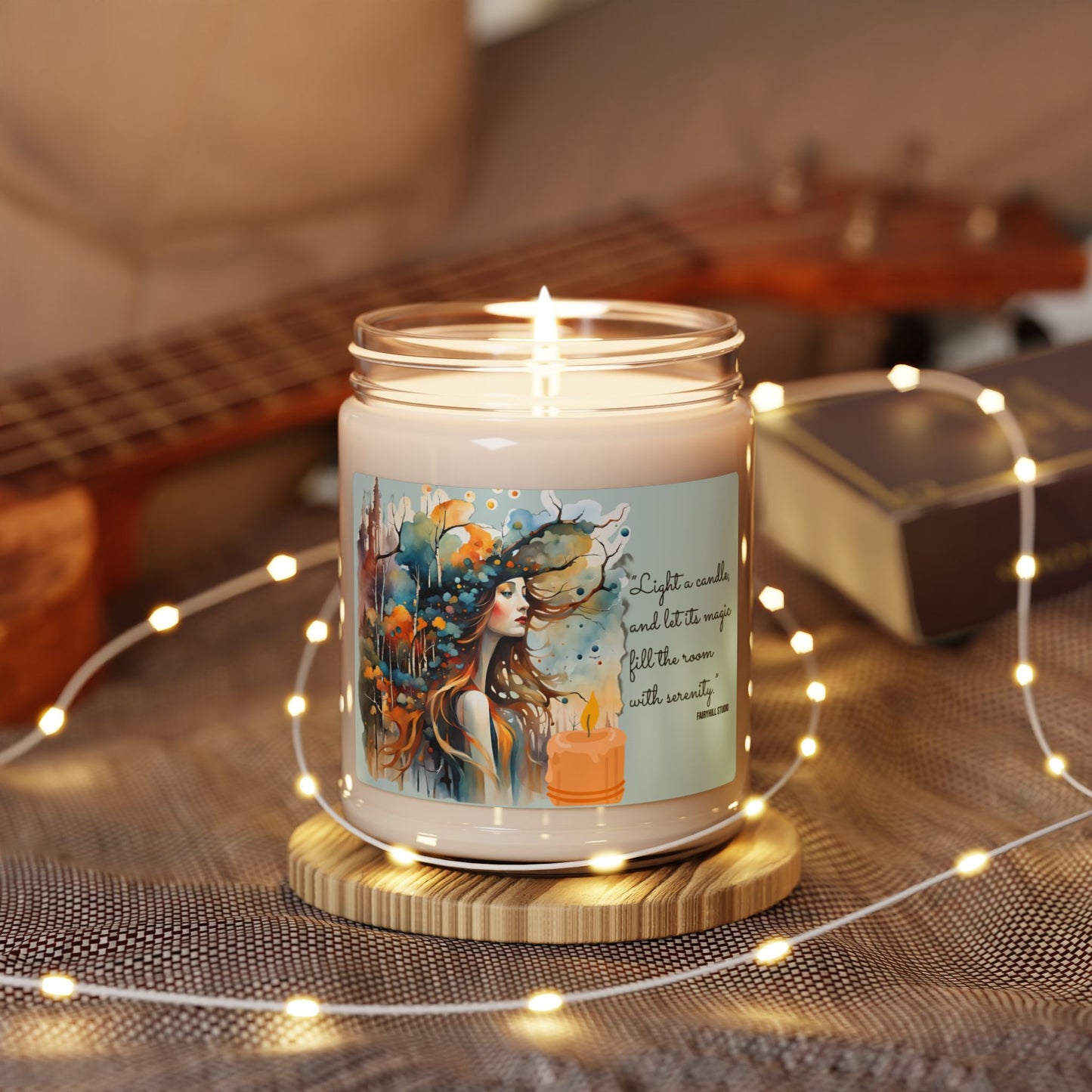Soy Candle with a woman with hat and a magical quote