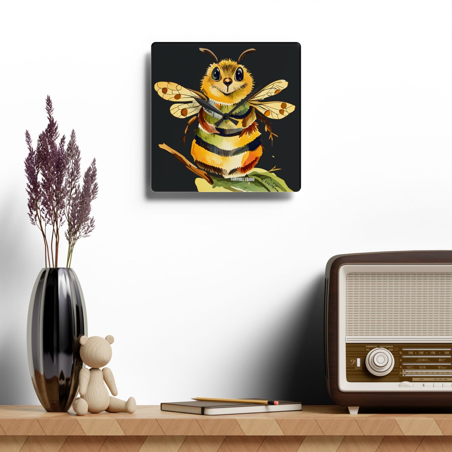Acrylic Wall Clock Hoey Bee love/Art